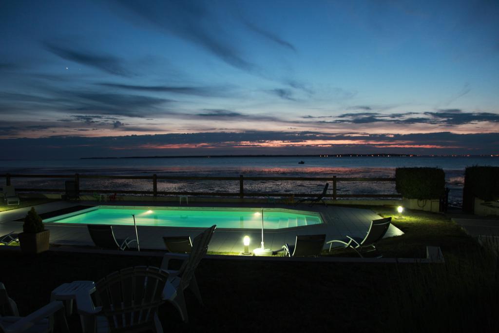 Beach Hotel - Le Grand Chalet Ronce-les-Bains Exterior foto