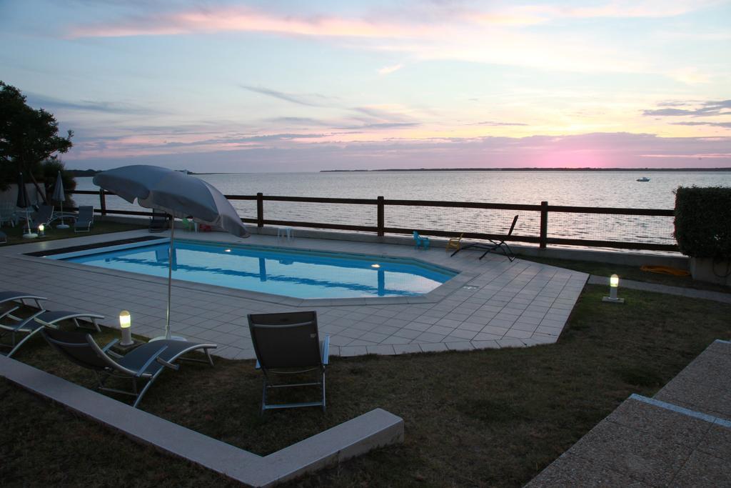 Beach Hotel - Le Grand Chalet Ronce-les-Bains Exterior foto
