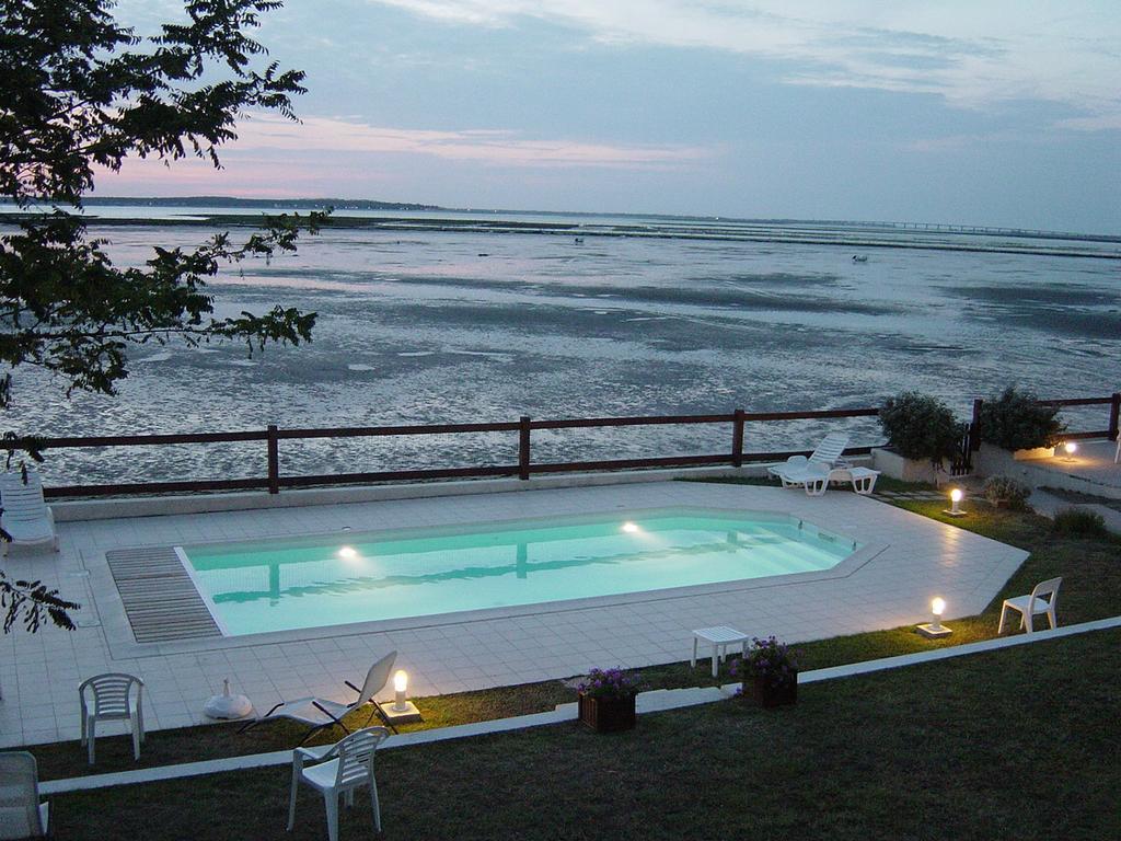 Beach Hotel - Le Grand Chalet Ronce-les-Bains Exterior foto