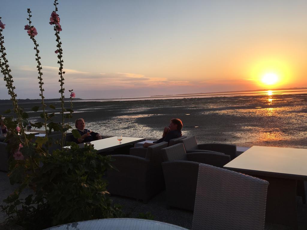 Beach Hotel - Le Grand Chalet Ronce-les-Bains Exterior foto